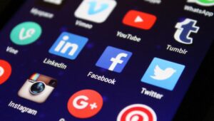 9 situs content creator yang bisa menghasilkan uang selain youtube 1 Pexels pixabay 267350 scaled - patriapos indonesia