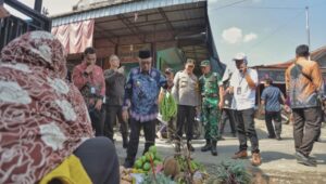 Kapolres dan bupati blitar sidak pasar wlingi: cek stok dan harga bahan pokok selama ramadhan 19 Img 20250306 wa0005 - patria pos