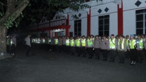 Pengamanan ketat warnai laga persik kediri vs psm makassar di stadion supriadi blitar 1 Img 20250311 wa0015 - patriapos indonesia