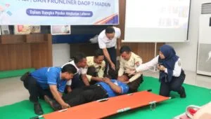 Upaya Peningkatan Pelayanan Jelang Masa Angkutan Lebaran, KAI Daop 7 Madiun Bekali Pegawai dengan Keterampilan Medis Upaya Peningkatan Pelayanan Jelang Masa Angkutan Lebaran, KAI Daop 7 Madiun Bekali Pegawai dengan Keterampilan Medis - Patriapos