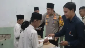 Peduli sesama, ijti blitar dan polres blitar santuni anak yatim di kanigoro 10 Img 20250327 wa0071. Jpg copy 700x450 - patria pos