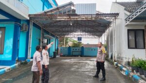 Angin puting beliung terjang kawasan pesisir tambakrejo blitar, sejumlah rumah rusak parah 1 Img 20250329 wa0004 - patriapos indonesia