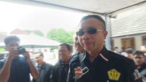 Soal dugaan korupsi pembangunan dam kali bentak, eks wabup blitar, rahmad santoso jalani pemeriksaan di kejaksaan negeri kabupaten blitar 3 Img 20250319 185518 - patria pos