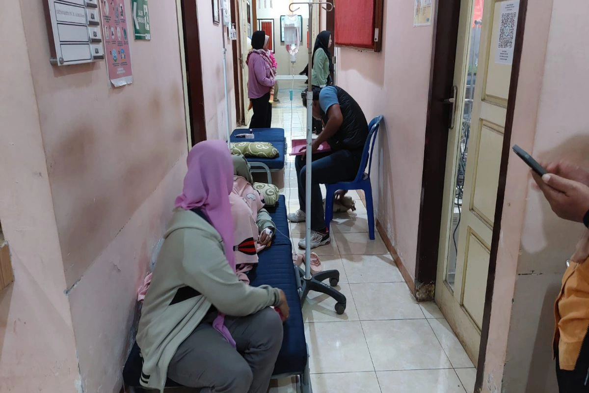Korban keracunan Massal di Balai Dusun Sidorejo Kabupaten Blitar