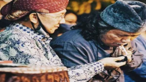 Kisah perjalanan ki mantep soedharsono: dari dalang biasa hingga pentas di istana presiden 2 Ki manteb soedharsono