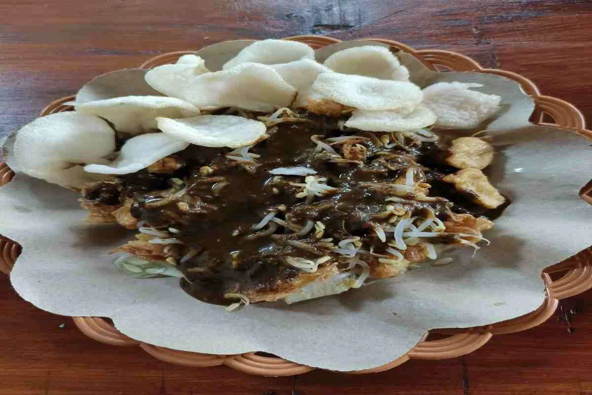 8 makanan khas surabaya yang wajib dicoba, dari rawon hingga soto gubeng 4 Tahu telur