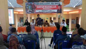 Guntur wahono dorong penguatan koperasi merah putih di kabupaten blitar lewat reses masa sidang ii 2025 1 Guntur wahono, anggota dprd provinsi jawa timur, menggelar reses masa sidang ii tahun 2025 di kantor desa kesamben, kabupaten blitar, jumat (4/7/2025).