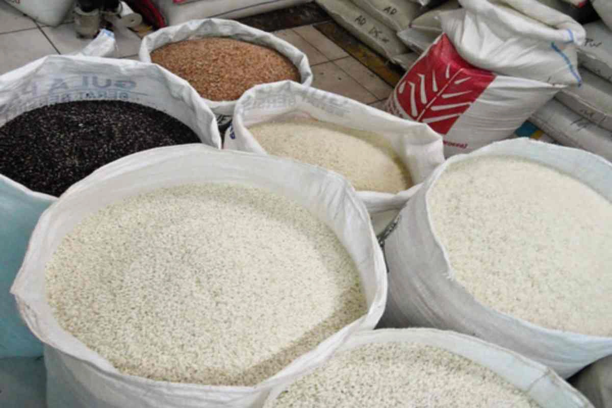 Beras di pasar Blitar, harga premium tembus Rp15 ribukg hari ini