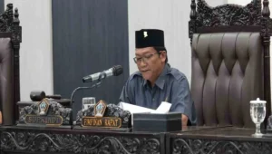 DPRD Blitar gelar Rapat Paripurna bahas Perubahan APBD 2025, dipimpin langsung oleh Ketua DPRD Supriadi, Selasa( 9/9/2025).