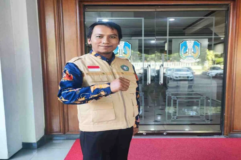 Joko Pramono, penggagas Kelas Bung Karno di Blitar, mendorong pendidikan karakter sebagai benteng generasi muda dari aksi anarkis