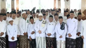 Bupati Blitar Rijanto menghadiri Pelantikan dan Rapat Kerja Daerah (Rakerda) Idarah Ghusniyyah Jam’iyyah Ahlith Thoriqah Al-Mu’tabarah An-Nahdliyyah (Jatman) Kabupaten Blitar di Pendopo Sasana Adi Praja, Sabtu (18/10/2025).