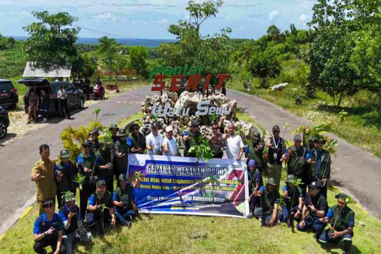 PT RMI–Mitr Phol Group bersama DLH Kabupaten Blitar dan mitra menanam 3.000 pohon di sepanjang Jalur Lintas Selatan (JLS) Serang–Tambakrejo sebagai upaya penghijauan dan pelestarian lingkungan.