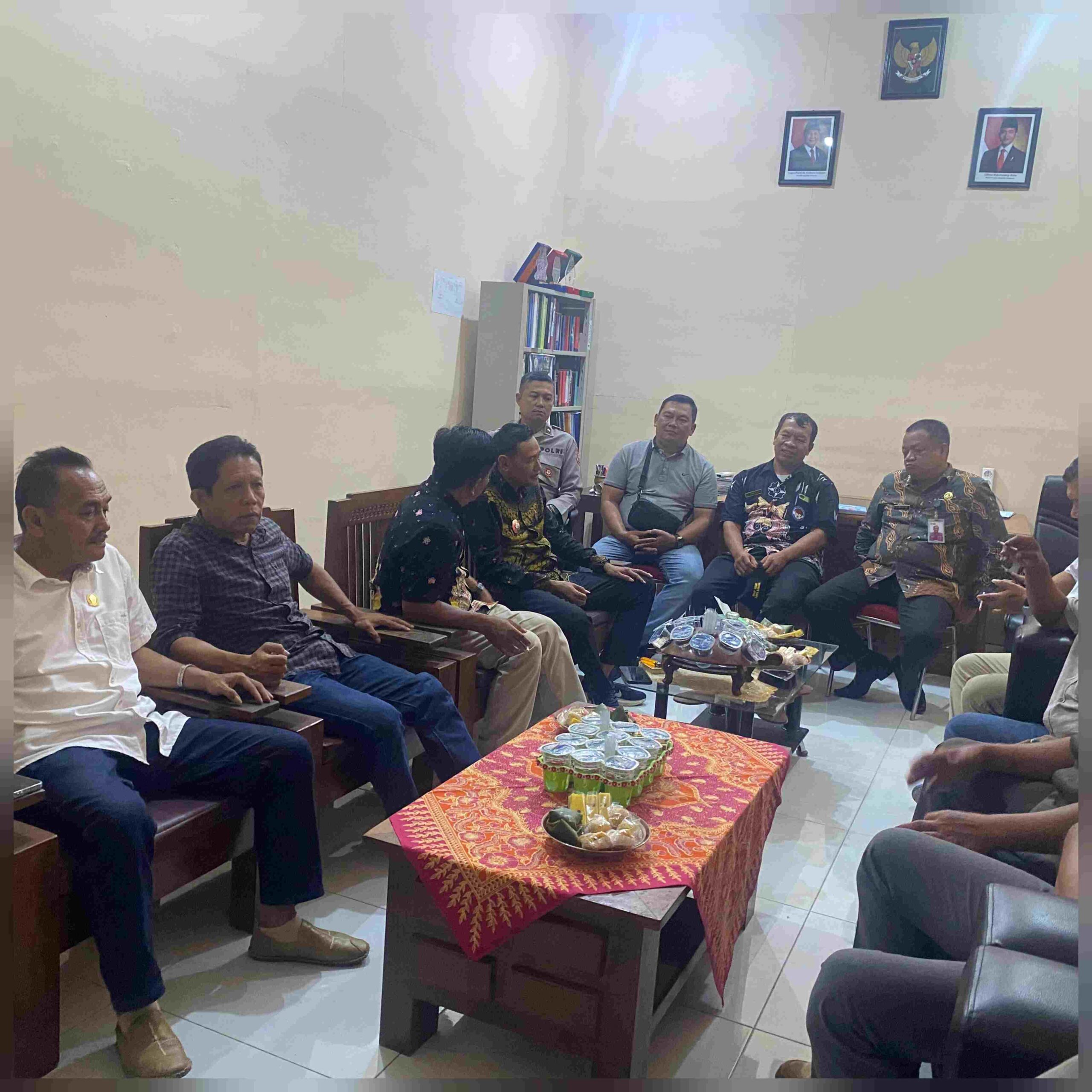 Dokumentasi kegiatan anggota DPRD Kabupaten Blitar.