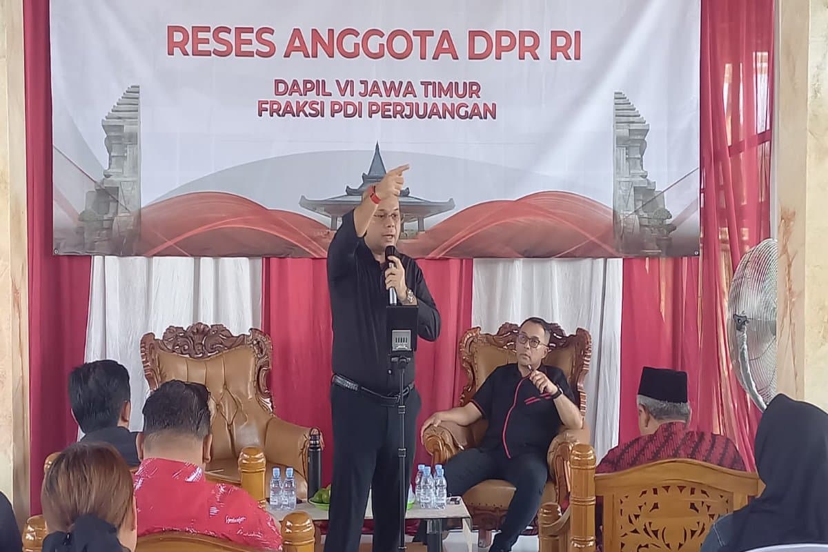 Reses Anggota DPR RI Dapil VI Jawa Timur di Desa Kendalrejo, Kecamatan Srengat, Kabupaten Blitar, Selasa (28/4/2026).