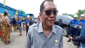 Supriadi saat menyampaikan ajakan kepada masyarakat untuk meningkatkan kesadaran menjaga lingkungan dalam momentum peringatan Hari Bumi 2026.