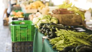 Update Harga Bahan Pokok Blitar 13 April 2026: Beras dan Minyak Stabil, Cabai Masih Berubah