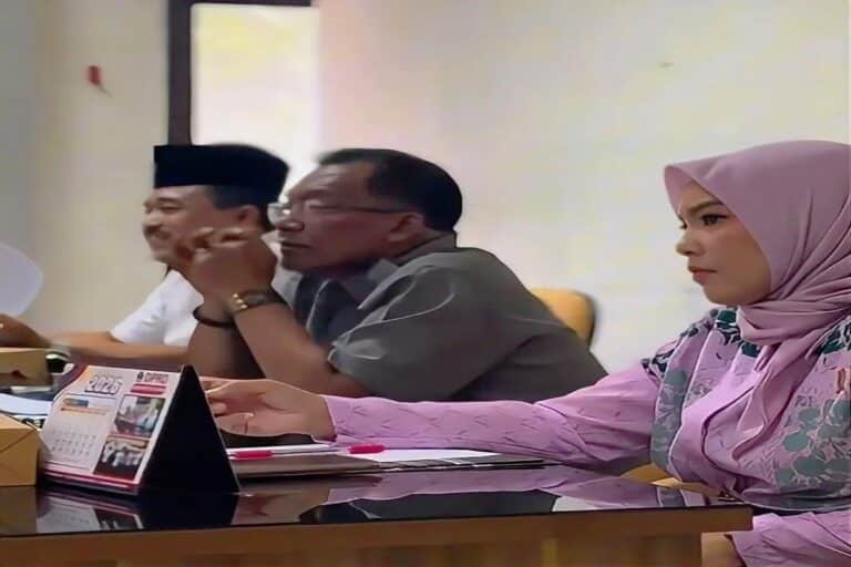 Suasana rapat Banmus DPRD Kabupaten Blitar saat membahas dan menetapkan agenda kegiatan dewan bulan April 2026.