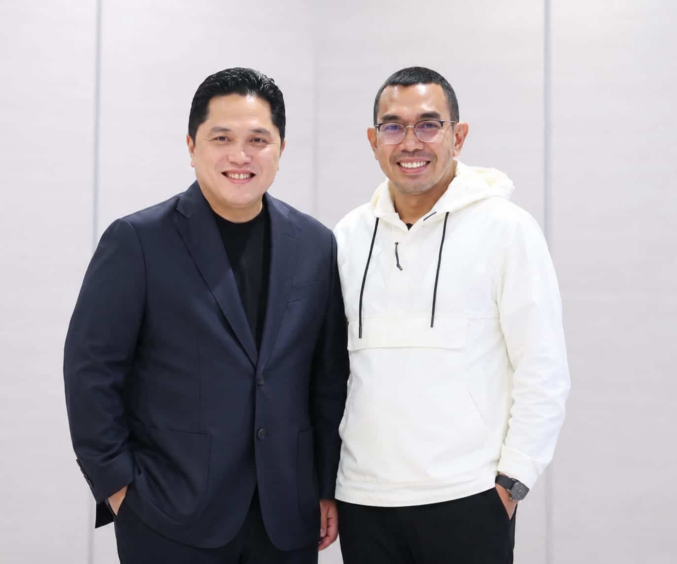 Ketua Umum PSSI, Erick Thohir bersama Plt Ketua PSSI Sumut, Arya Mahendra Sinulingga menghadiri seremoni drawing AFF U-19 Championship 2026 di Kantor Gubernur Sumatera Utara, Medan.