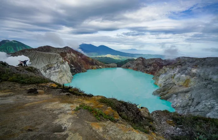 Ilustrasi kawah Gunung Kelud 