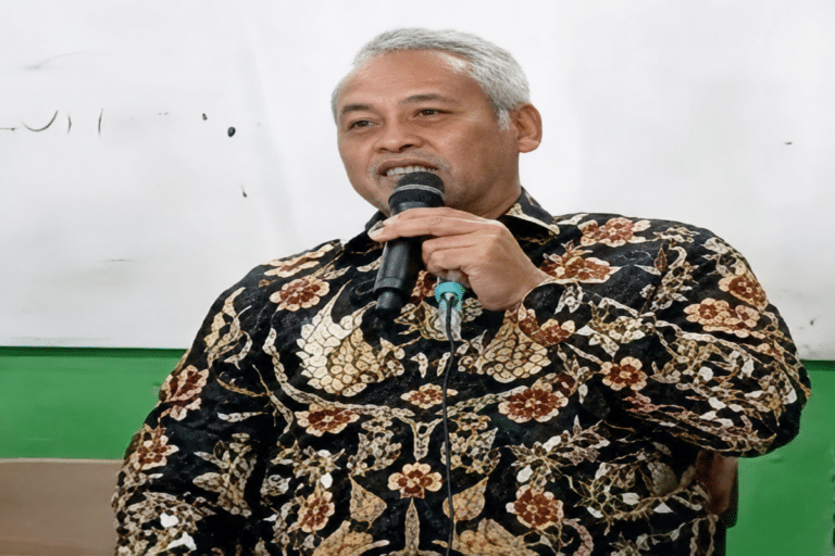 Sugeng Suroso menegaskan pentingnya menjaga kenyamanan lingkungan sekolah demi mendukung proses belajar siswa di Kabupaten Blitar.