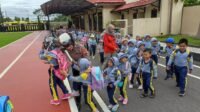 Polisi Sahabat Anak, Satlantas Polres Blitar Edukasi Siswa KB Nurul Fikri tentang Keselamatan Lalu Lintas