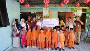 KAI Daop 7 Madiun menyalurkan dana TJSL dan Bina Lingkungan sebesar Rp520,5 juta selama Januari–September 2026 untuk mendukung sektor pendidikan, sosial keagamaan, seni budaya, dan sarana prasarana kewilayahan.