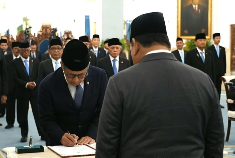 Prosesi pelantikan anggota Dewan Pertimbangan Presiden (Wantimpres) di Istana Negara, Jakarta. Foto: Dok. Sekretariat Presiden.