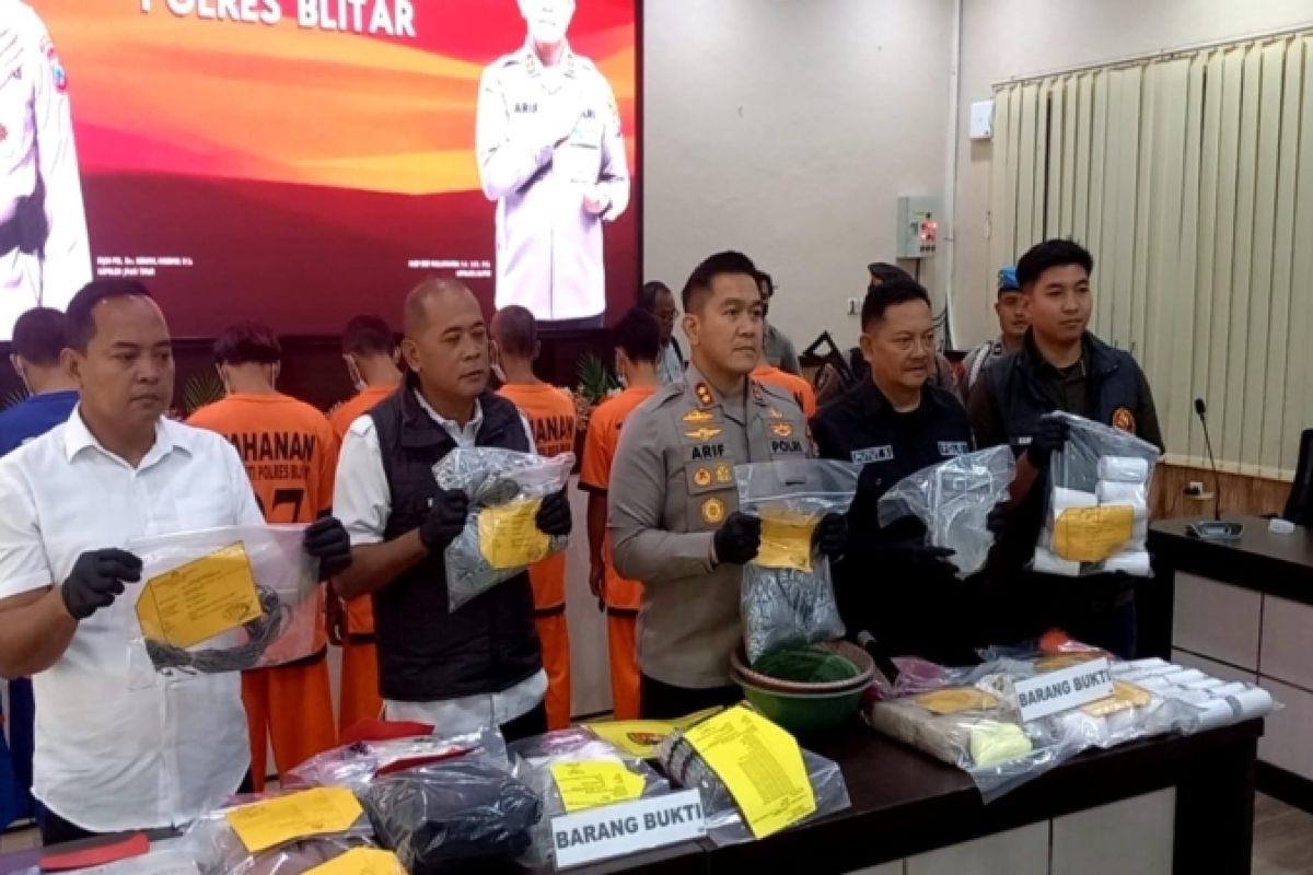 Caption press release BB di Polres Blitar