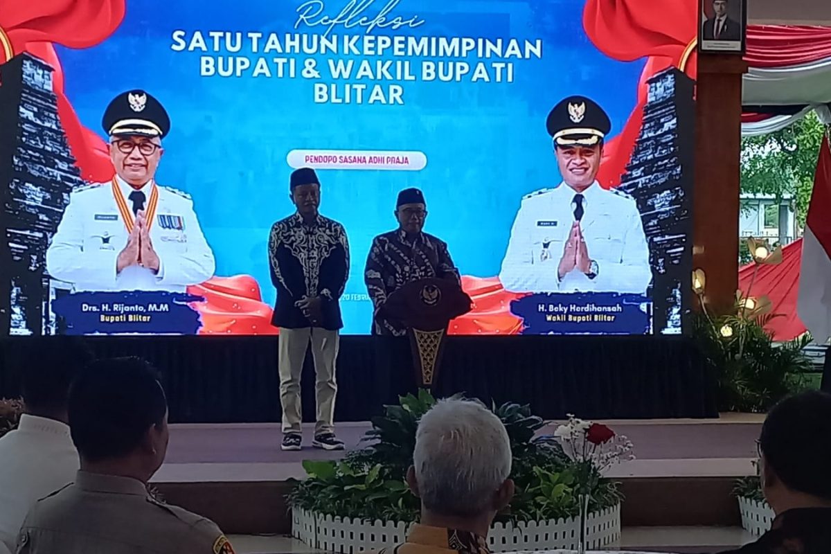 IMG-20260221-WA0000 Refleksi satu tahun kepemimpinan Bupati dan Wakil Bupati Blitar digelar di Pendopo Sasana Adi Praja, Jumat (20/2/2026).