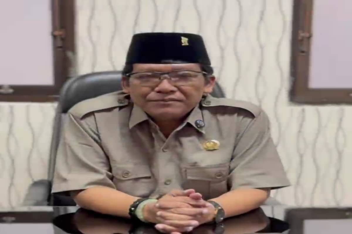 Ketua DPRD Kabupaten Blitar, Supriadi, menyampaikan refleksi Jumat Agung 2026 yang menekankan pentingnya nilai kemanusiaan dan integritas dalam praktik politik serta kebijakan publik.