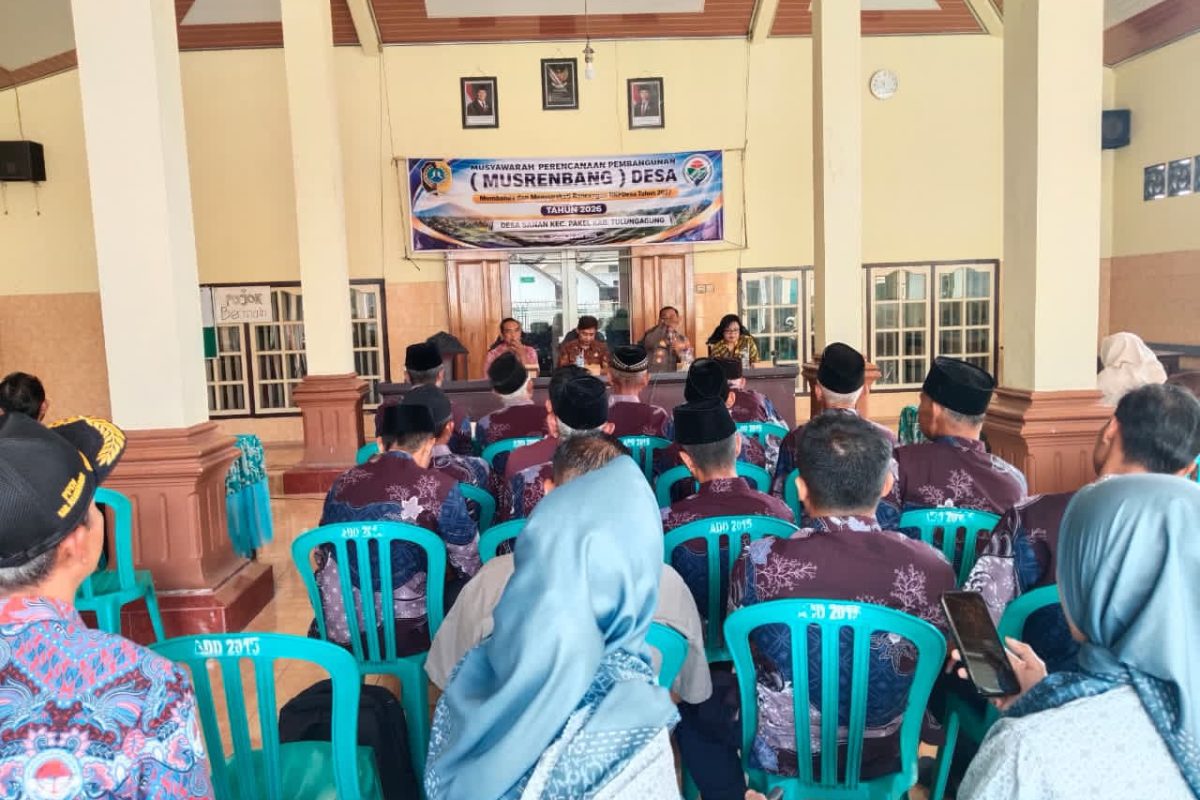 IMG-20260720-WA0004(1) Suasana Musrenbang Desa Sanan dalam penyusunan RKP Desa Tahun 2027 yang dihadiri 62 peserta dari unsur pemerintah, lembaga desa, dan tokoh masyarakat.