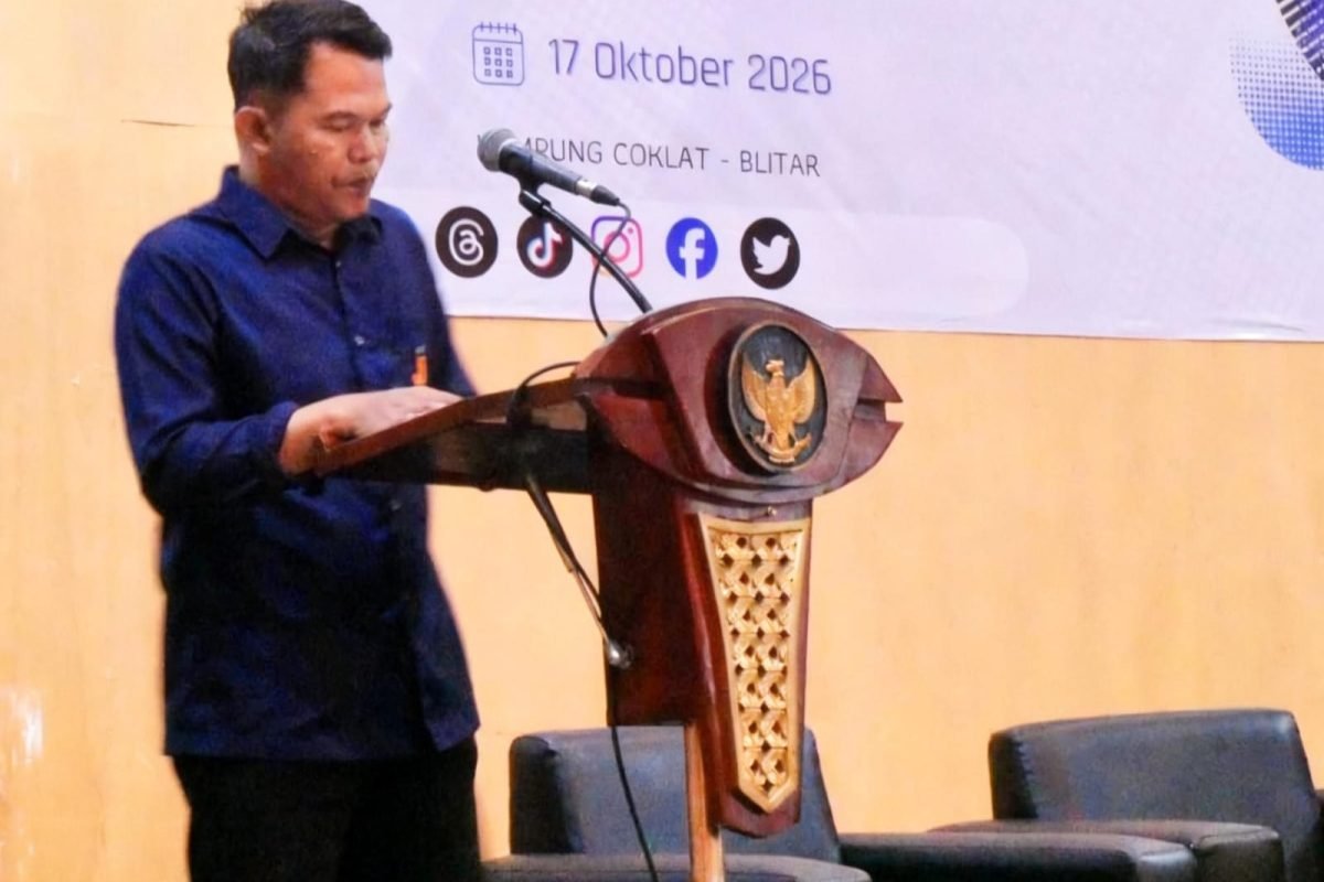Yoyok Agusta terpilih secara aklamasi sebagai Ketua IJTI Korda Blitar periode 2026-2029 dalam Muskorda III di Kampung Coklat, Kecamatan Kademangan, Kabupaten Blitar, Sabtu (17/10/2026). Yoyok Agusta terpilih secara aklamasi sebagai Ketua IJTI Korda Blitar periode 2026-2029 dalam Muskorda III di Kampung Coklat, Kecamatan Kademangan, Kabupaten Blitar, Sabtu (17/10/2026).