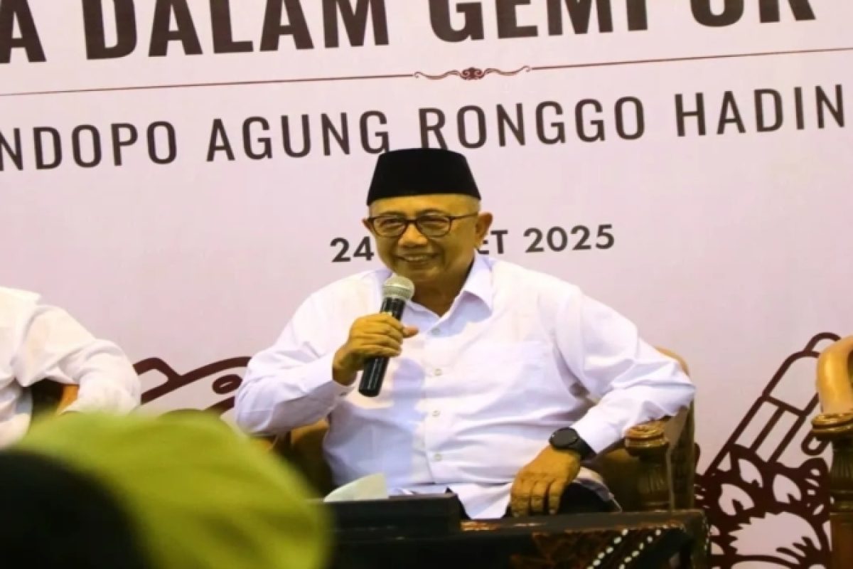 IMG_20250325_094115 Caption Bupati Blitar, Rijanto, menghadiri acara Media Gathering yang berlangsung di Pendopo Ronggo Hadinegoro. Senin, (24/3/25)