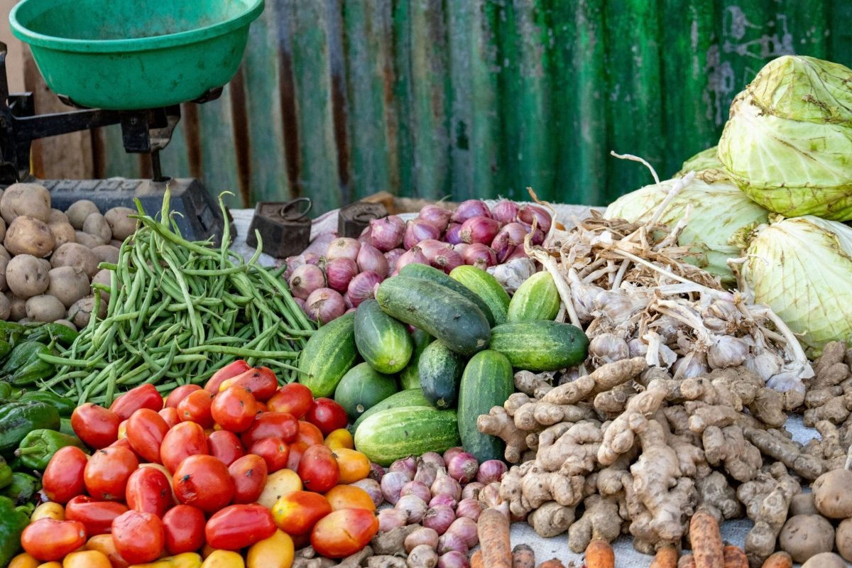 IMG_20260915_085338 Aneka ragam komoditas sayuran di pasar. Foto: Unsplash