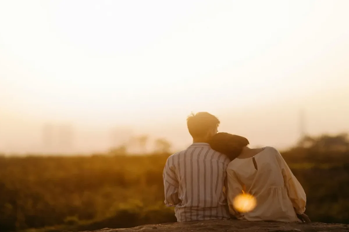 Ilustrasi pasangan dalam nuansa romantis (Pexels) Ilustrasi pasangan dalam nuansa romantis (Pexels)