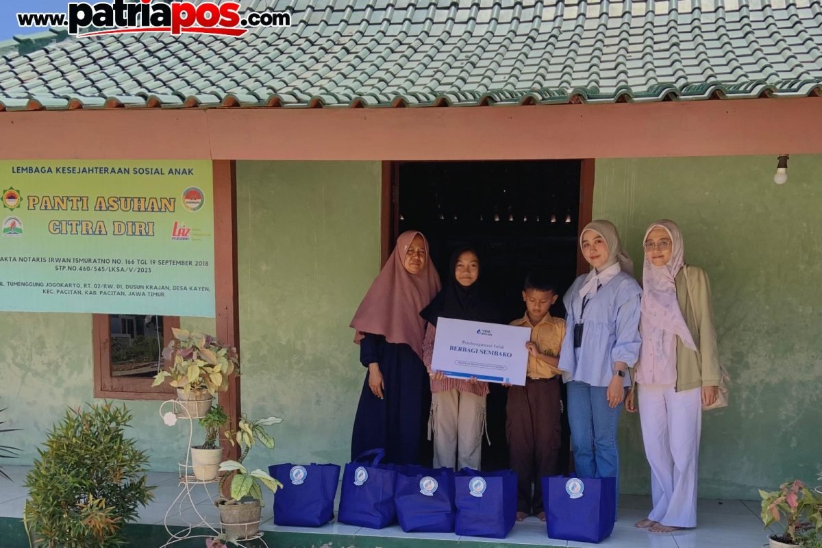 Polish_20260927_205120150 BRI Branch Office Pacitan melalui YBM menyalurkan bantuan sembako kepada masyarakat dan sejumlah yayasan melalui program Sedino Sewu.