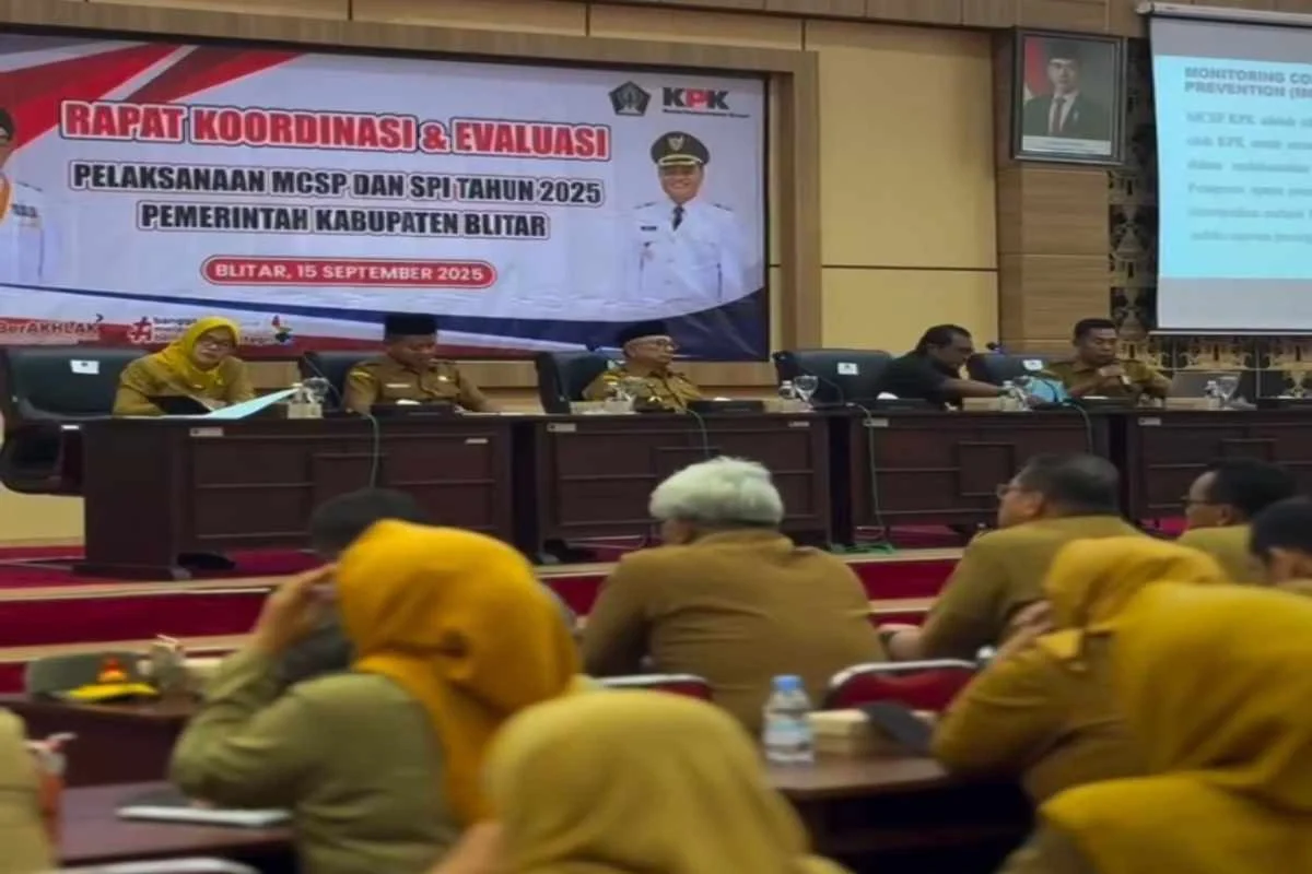 Suasana Rapat Koordinasi dan Evaluasi Pelaksanaan MCSP dan SPI Tahun 2025 yang digelar Pemerintah Kabupaten Blitar di Ruang Candi Penataran, Senin (15/9/2025).